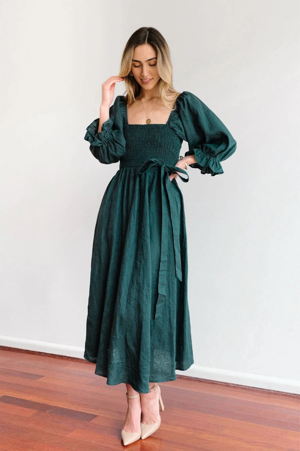 Robe à Volants avec Ceinture à Cordon pour Femmes Premium Sense.