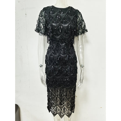 "Robe de Soirée à Franges en Sequins".