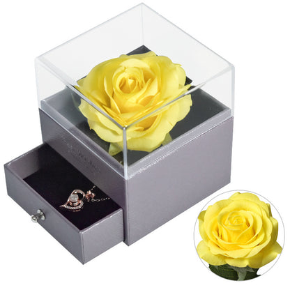 Boîte à Bijoux avec Collier en Rose Éternelle