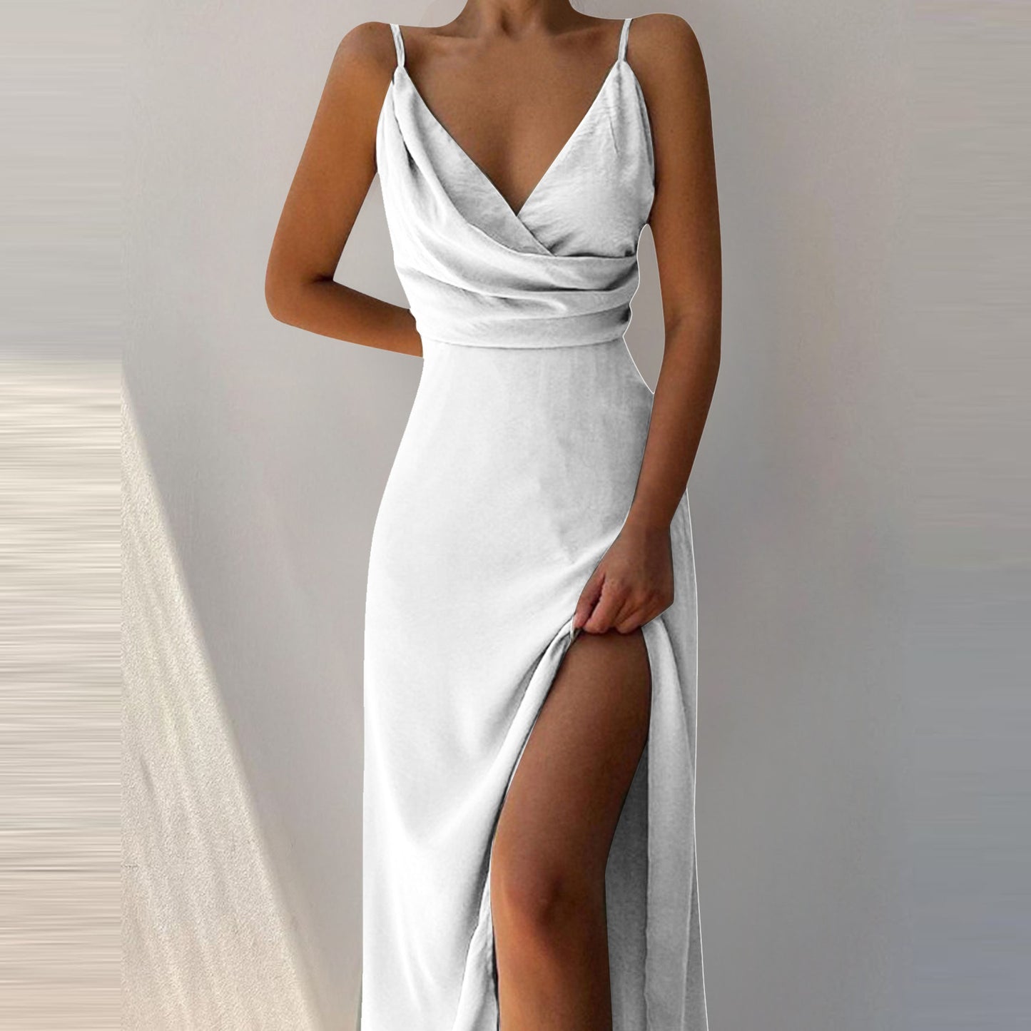 Robe à Bretelles avec Fente en V - Mode d'Été Sexy et Slim pour Femmes