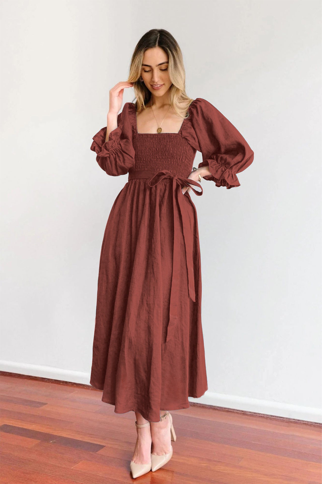 Robe à Volants avec Ceinture à Cordon pour Femmes Premium Sense.